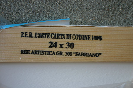 The back of the mount in wood with printed Fabriano guarantee